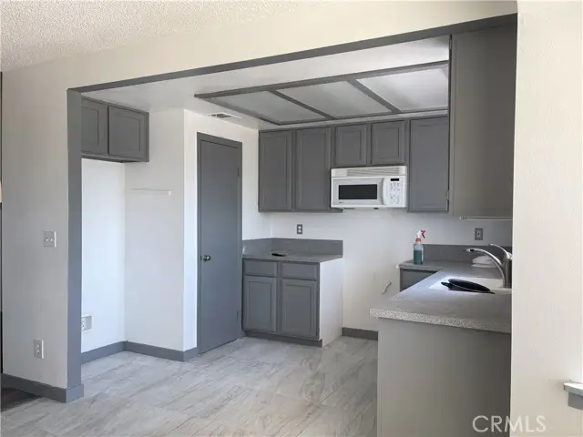 10416 Peach Avenue, California City, CA 93505 - Image #3