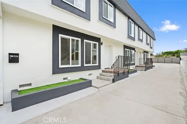 7010 Lennox Avenue, Van Nuys, CA 91405 - Image #3