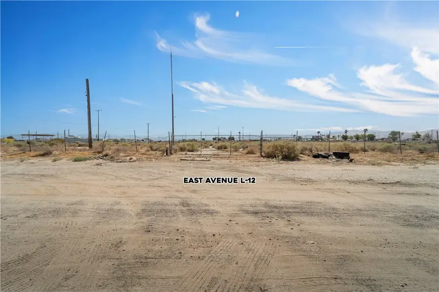 42142 Valley Line Road, Lancaster, CA 93535 - Image #3