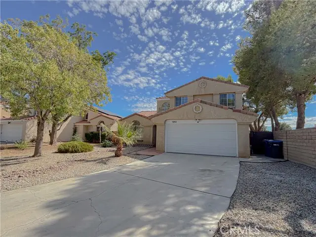 1002 E Kildare St, Lancaster, CA 93535 - Image #2