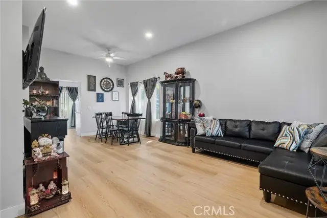 2104 Snowberry Court, Simi Valley, CA 93063 - Image #3