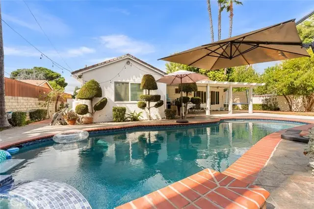 11372 Gaynor Avenue, Granada Hills, CA 91344 - Image #1