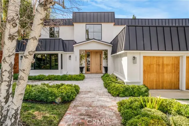 18321 Lake Encino Drive, Encino, CA 91316 - Image #2