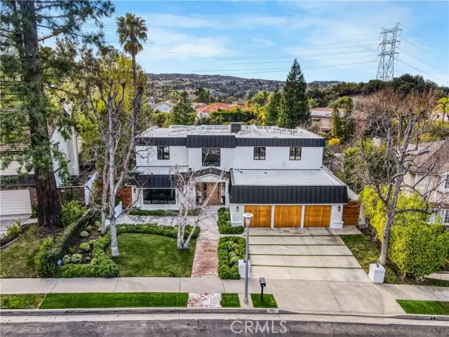 18321 Lake Encino Drive, Encino, CA 91316 - Image #3