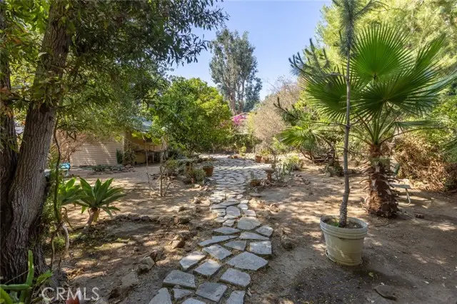 2102 Holly Drive, Los Angeles, CA 90068 - Image #3