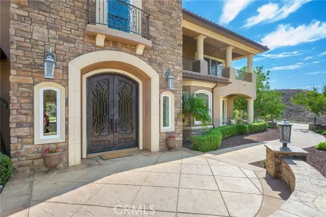 2462 Lost Canyons Drive, Simi Valley, CA 93065 - Image #2