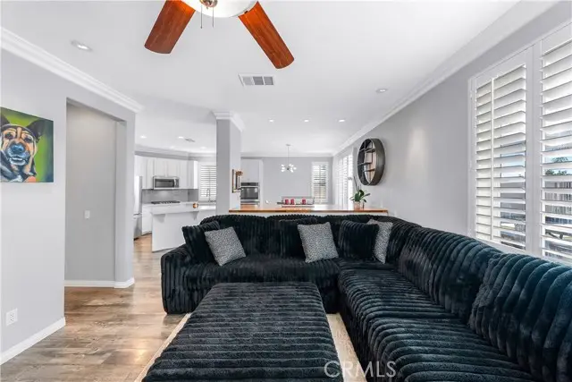 29515 Dana Ct, Canyon Country, CA 91387 - Image #3