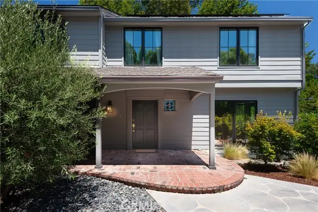 4851 Corbin Avenue, Tarzana, CA 91356 - Image #3