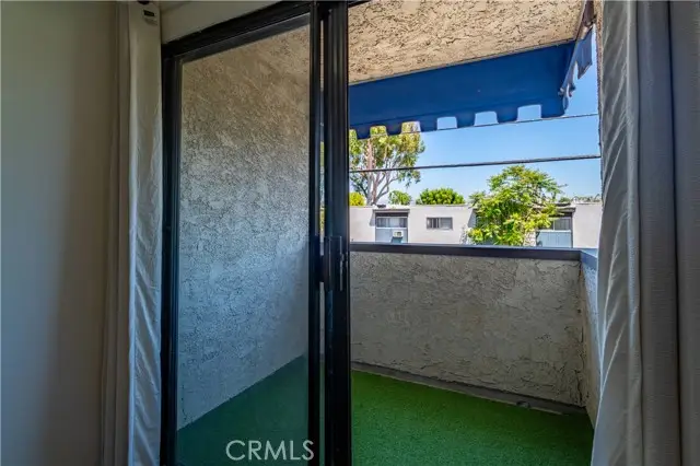18530 Hatteras Street #209, Tarzana, CA 91356 - Image #3