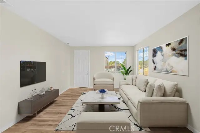 10121 Julianne, Hesperia, CA 92345 - Image #3