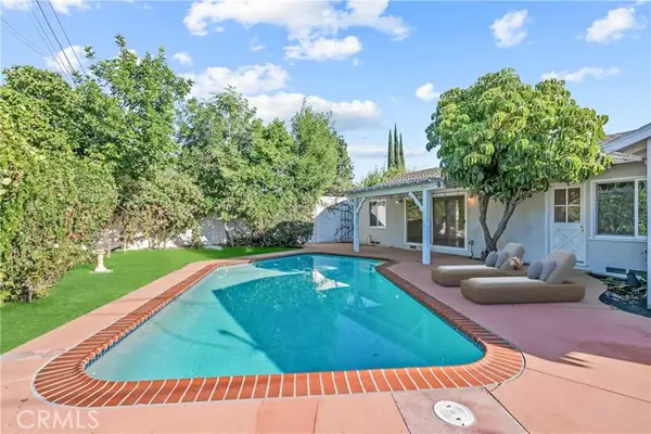 16951 Knapp Street, Northridge (los Angeles), CA 91343