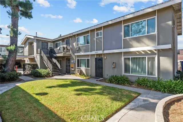 10005 Sepulveda, San Fernando Valley, CA 91345 - #1