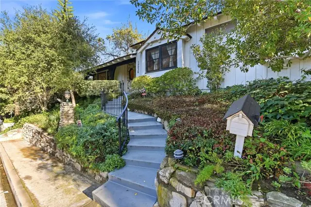 15936 Valley Wood Road, Sherman Oaks, CA 91403 - #3