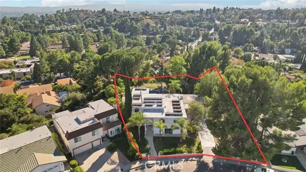 12426 Henzie Place, Granada Hills (los Angeles), CA 91344