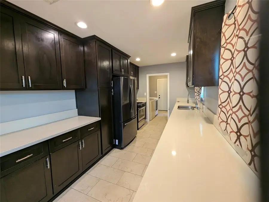 14947 Chatsworth, San Fernando, CA 91345 - Image #2