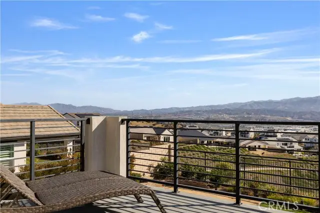 28528 Wildflower Terrace, Castaic, CA 91384 - Image #3