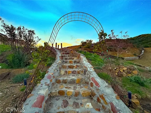 33239 Mulholland Highway, Malibu, CA 90265 - Image #3