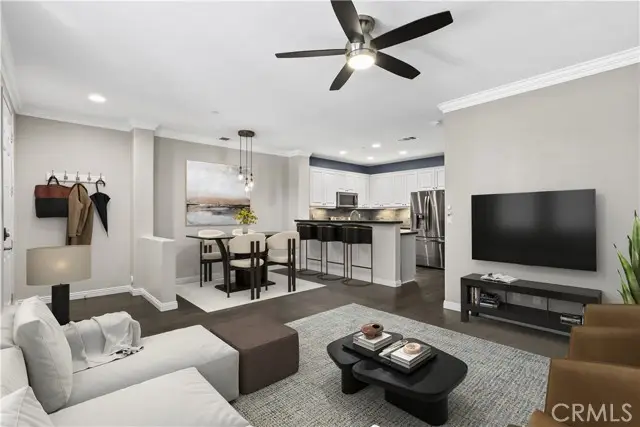 24088 Avocado Lane, Valencia, CA 91354 - Image #2