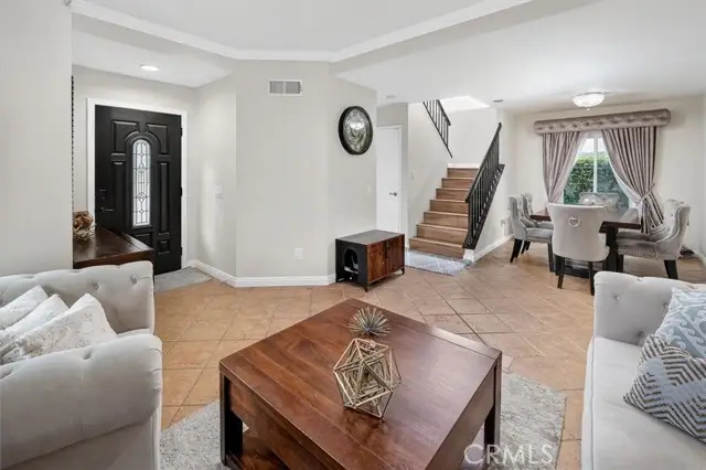 26530 Goldfinch, Santa Clarita, CA 91351 - Image #3