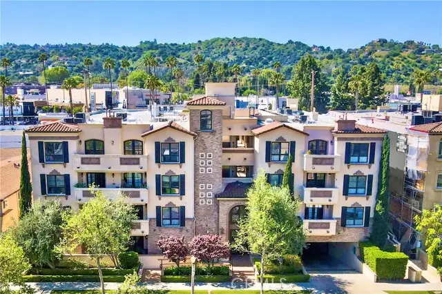 12026 Hoffman Street #302, Studio City, CA 91604 - Image #1
