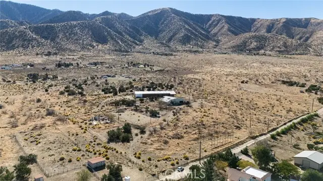 12688 Murphys Lane, Pearblossom, CA 93553 - Image #2