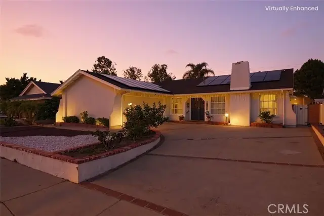 27828 Parkvale Drive, Santa Clarita, CA 91350 - Image #2