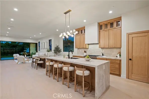 17446 Hatteras Street, Encino (los Angeles), CA 91316