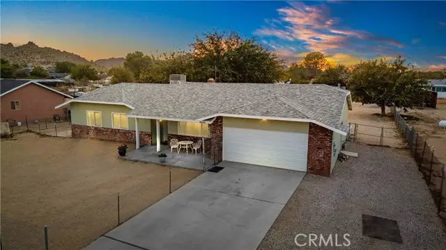 40305 174th Street East, Lake Los Angeles, CA 93591 - Image #2