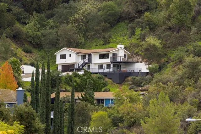 981 Glen Oaks, Pasadena, CA 91105 - Image #1