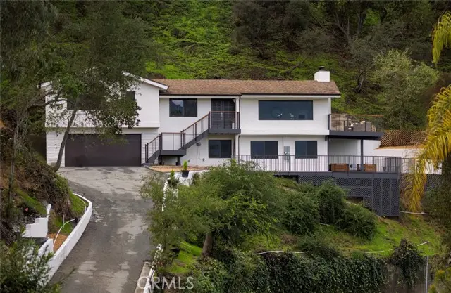 981 Glen Oaks, Pasadena, CA 91105 - Image #2