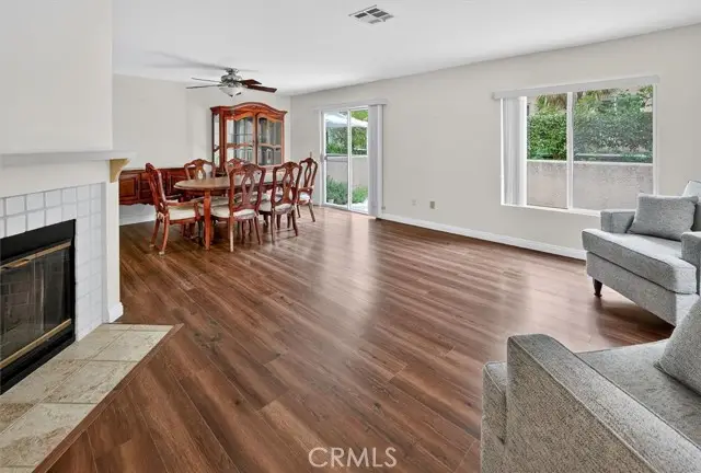 25126 Steinbeck Avenue #D, Stevenson Ranch, CA 91381 - #3