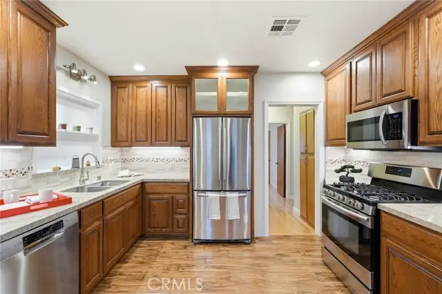 248 S Virginia, Burbank, CA 91506 - Image #3