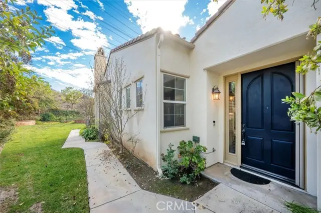 23705 Western Cedar Court, Valencia, CA 91354 - Image #2