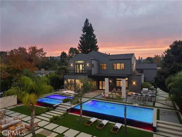 20511 Wells Drive, Woodland Hills, CA 91364 - Image #2