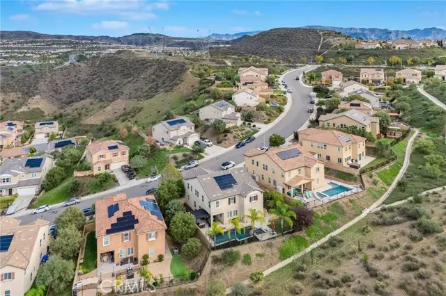 20530 Cheryl Lane, Santa Clarita, CA 91350 - Image #2