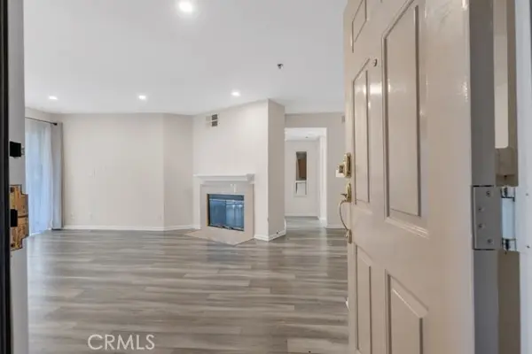 5744 Oak Bend Lane #203, Oak Park, CA 91377