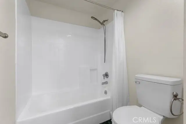 5744 Oak Bend Lane #203, Oak Park, CA 91377 - Image #3