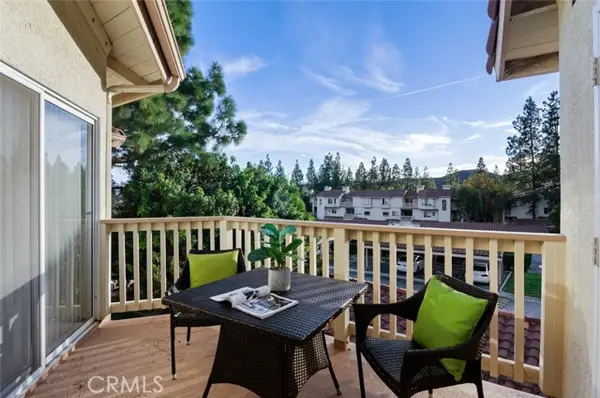 5805 Oak Bend #302, Oak Park, CA 91377