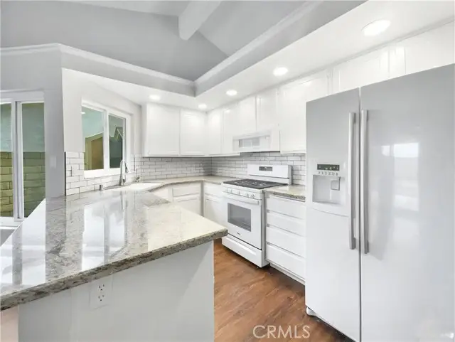 27728 Buckskin, Castaic, CA 91384 - Image #3