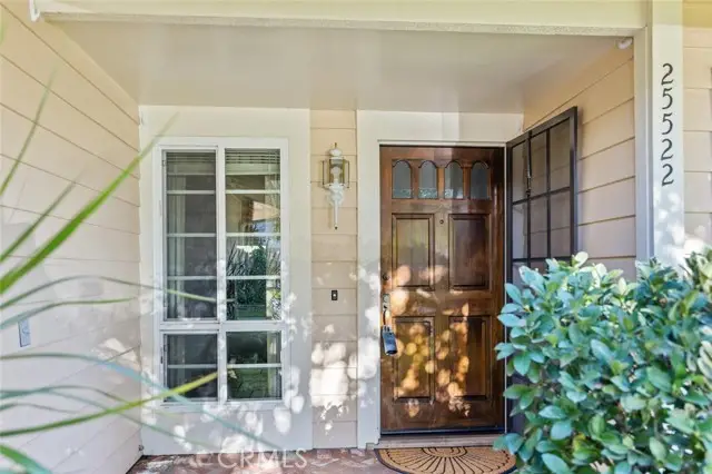 25522 Via Dona Christa, Valencia, CA 91355 - Image #2