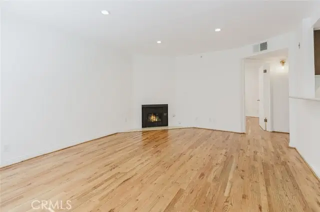 1116 E Palmer Avenue #11, Glendale, CA 91205 - Image #3