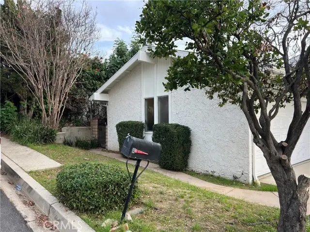 13450 Lochrin Lane, Sylmar, CA 91342 - Image #3