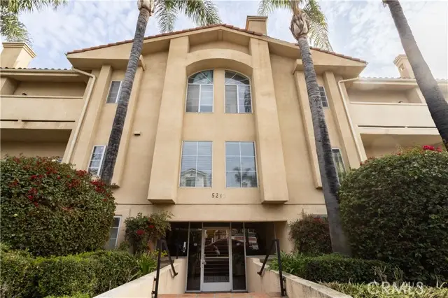 5240 Vantage Avenue #112, Valley Village, CA 91607 - Image #1