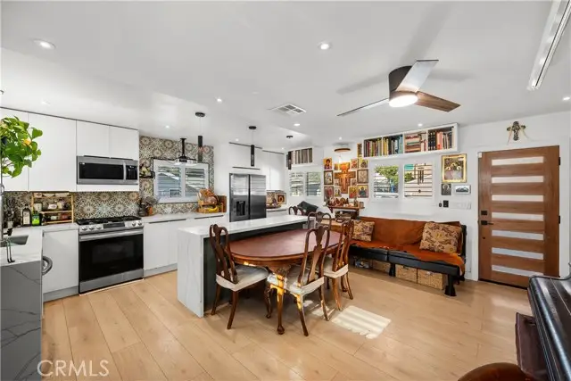 318 Sycamore Street, Santa Paula, CA 93060 - Image #2