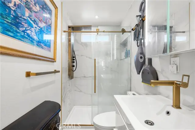 318 Sycamore Street, Santa Paula, CA 93060 - Image #3