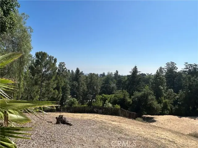 5075 Hood Drive, Woodland Hills, CA 91364 - Image #2