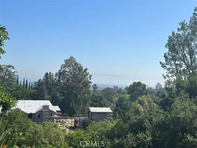 5075 Hood Drive, Woodland Hills, CA 91364 - Image #3