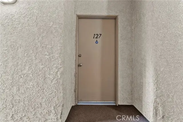 5325 Newcastle, Encino, CA 91316 - Image #3