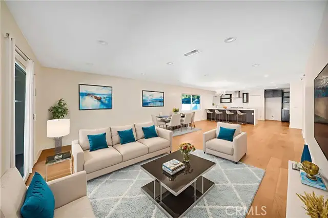 21817 Providencia Street, Woodland Hills, CA 91364 - Image #3