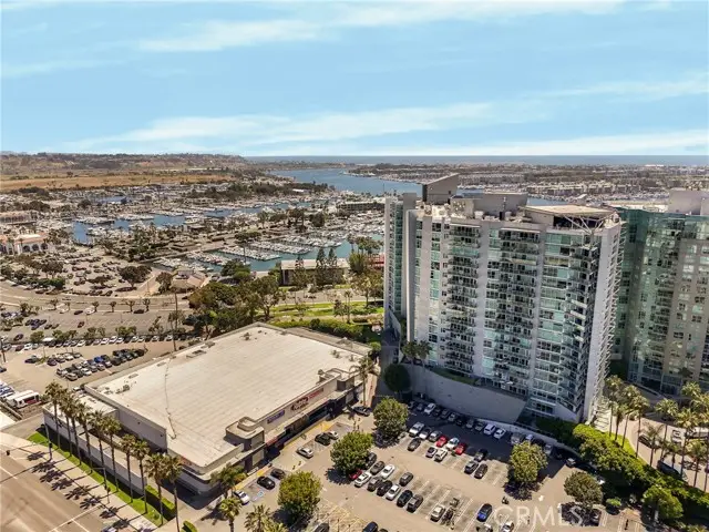 13600 Marina Pointe Drive #615, Marina Del Rey, CA 90292 - Image #2